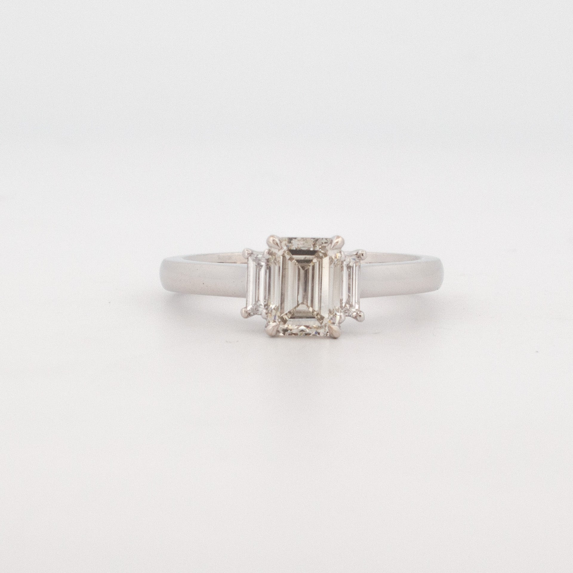 EMERALD CUT DIAMOND RING