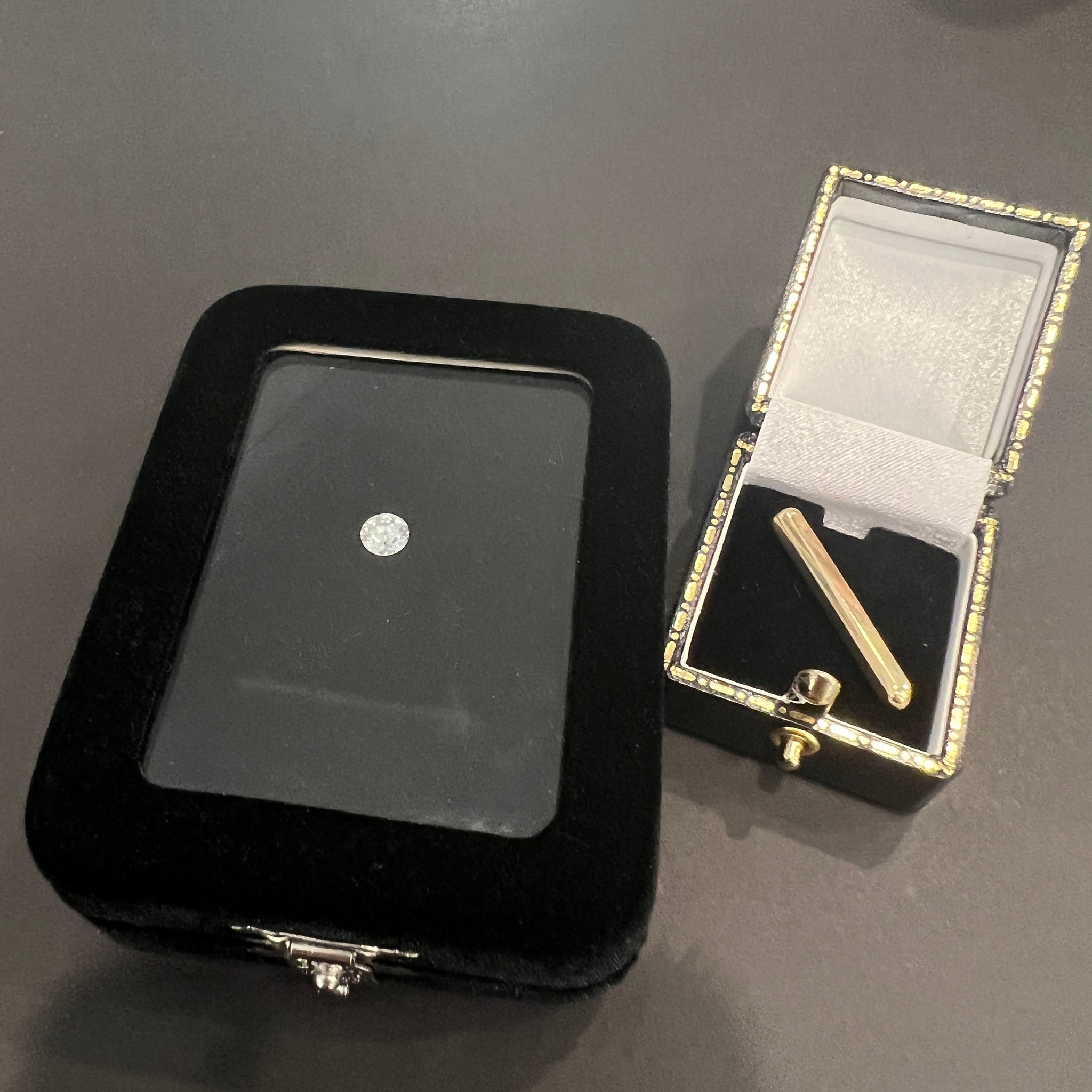 loose gold with diamond